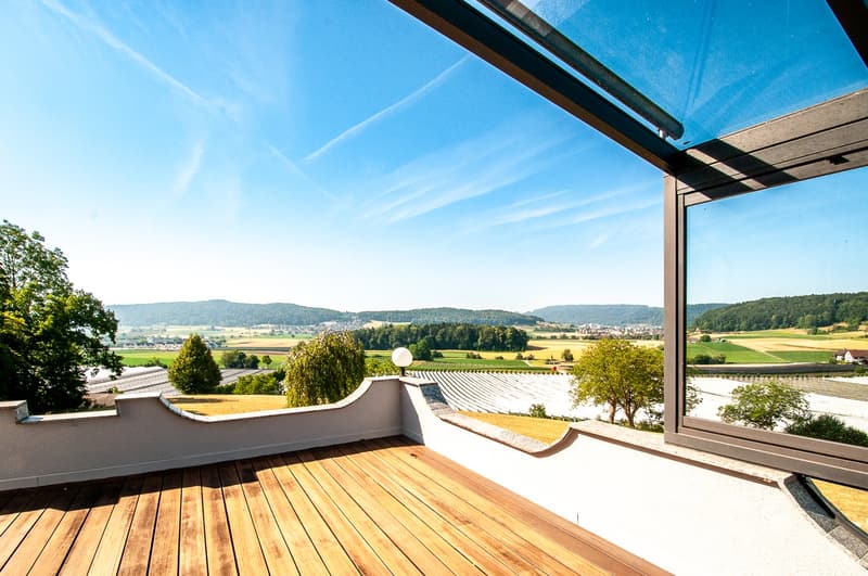 Traumhaftes EFH mit Pool und privatem Waldstück an herrlicher Aussichtslage (3)
