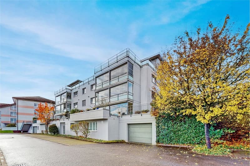 Appartement 5½ pièces, ascenseur, place de parking souterrain incluse, vue sur le lac, balcon vitré, grande cuisine (5)