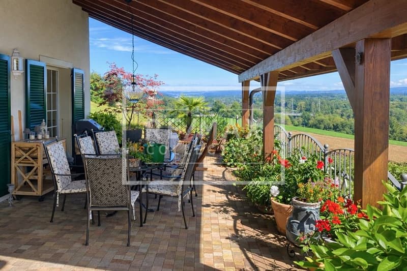 Casa di campagna 6.5++ vani, 210 m² di spazio abitativo, giardino a terrazza, piscina, pergola, 760 m² di terreno, vista panoramica (8)