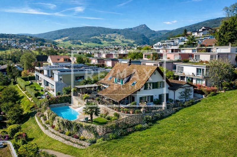 Casa di campagna 6.5++ vani, 210 m² di spazio abitativo, giardino a terrazza, piscina, pergola, 760 m² di terreno, vista panoramica (1)