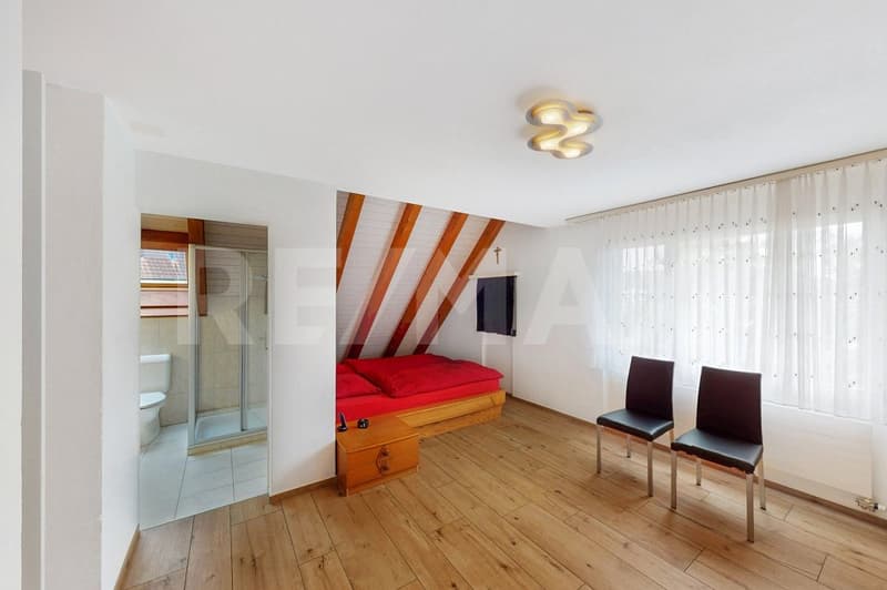 Maisonnette en mansarde de 4,5 pièces, NWF 135 m², 2 balcons avec vue, 3 WC, 2 places de parking en garage, 2 caves, près de l'hôpital (10)