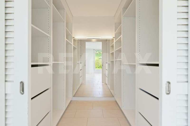 Above Blue Niederrohrdorf - 4.5-room attic terrace apartment with 180 panoramic views & 200 m² living space (4)