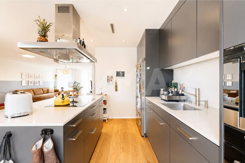 10 minutes from the train station | Family paradise to fall in love with Modern living with plenty of space and privacy (4)