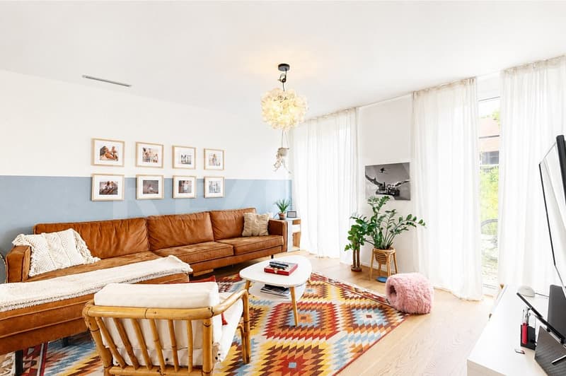 10 minutes from the train station | Family paradise to fall in love with Modern living with plenty of space and privacy (7)