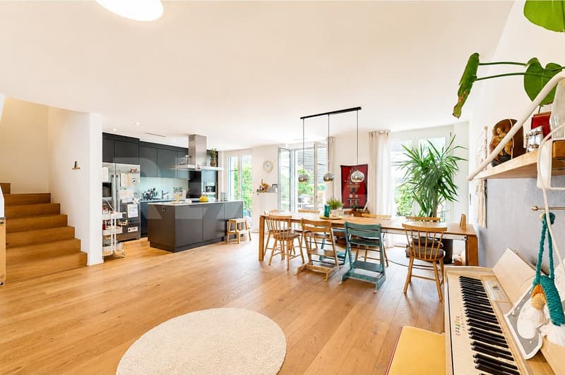 10 minutes from the train station | Family paradise to fall in love with Modern living with plenty of space and privacy (1)