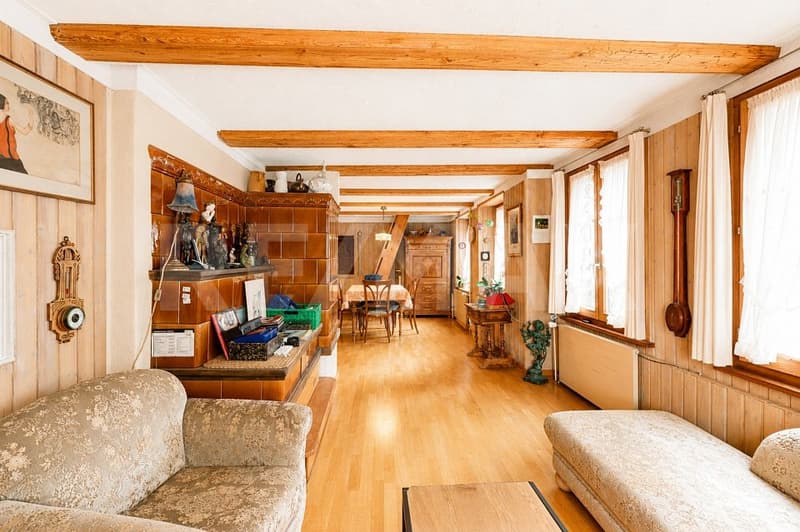 Charmantes Wohnhaus mit bewilligtem Ausbaupotenzial (5)