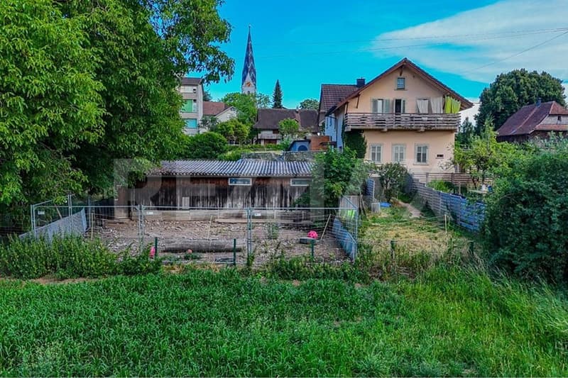 Terreno edificabile spazioso con potenziale di sviluppo attraente (7)