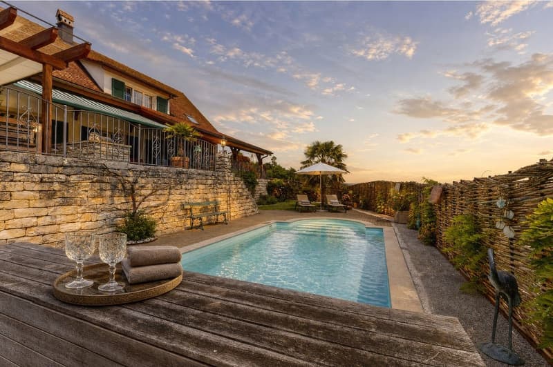 6.5++ room country house, 210 m² living space, terraced garden, pool, pergola, 760 m² plot, panoramic view (1)