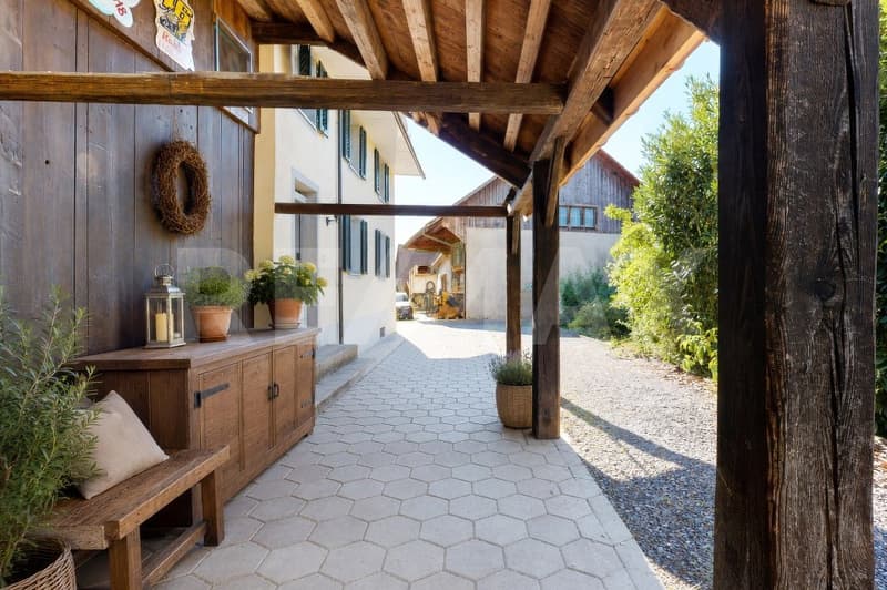 Grosszügiges Einfamilienhaus mit Schopf, Garten und viel Privatsphäre (9)