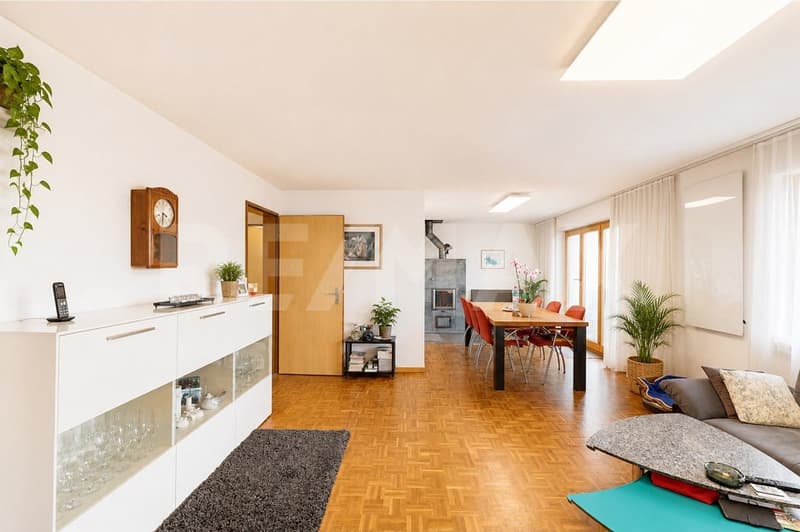 Charmantes 5.5-Zimmer-Einfamilienhaus mit Weitblick und viel Potenzial (9)