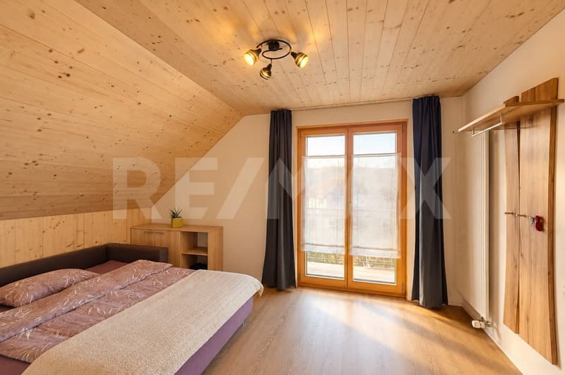 Familienfreundliches 6.5-Zimmer-Haus mit viel Platz, grossem Garten und Weitsicht (8)