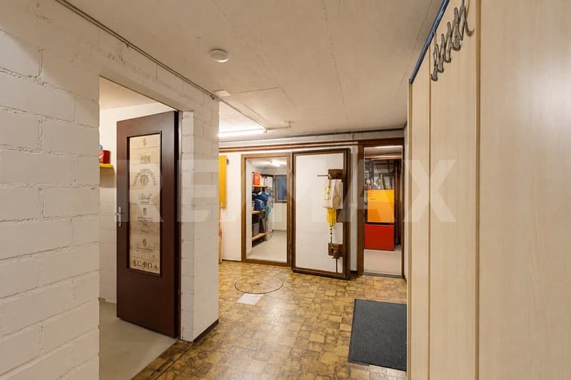 Familienfreundliches 6.5-Zimmer-Haus mit viel Platz, grossem Garten und Weitsicht (11)