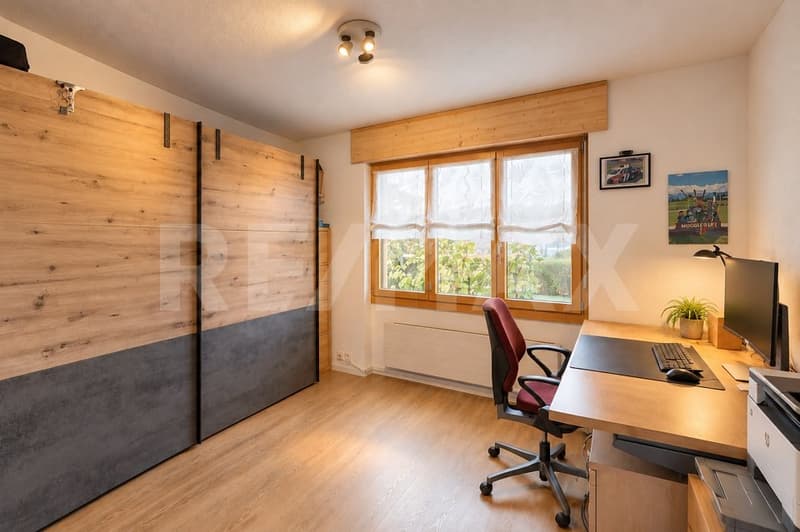 Familienfreundliches 6.5-Zimmer-Haus mit viel Platz, grossem Garten und Weitsicht (5)