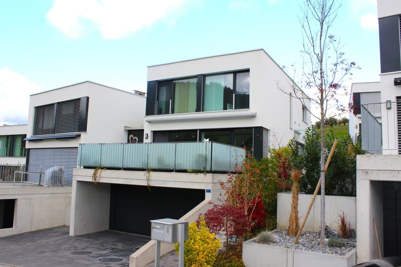 SOGNO: Casa unifamiliare moderna con vista sul verde (3)