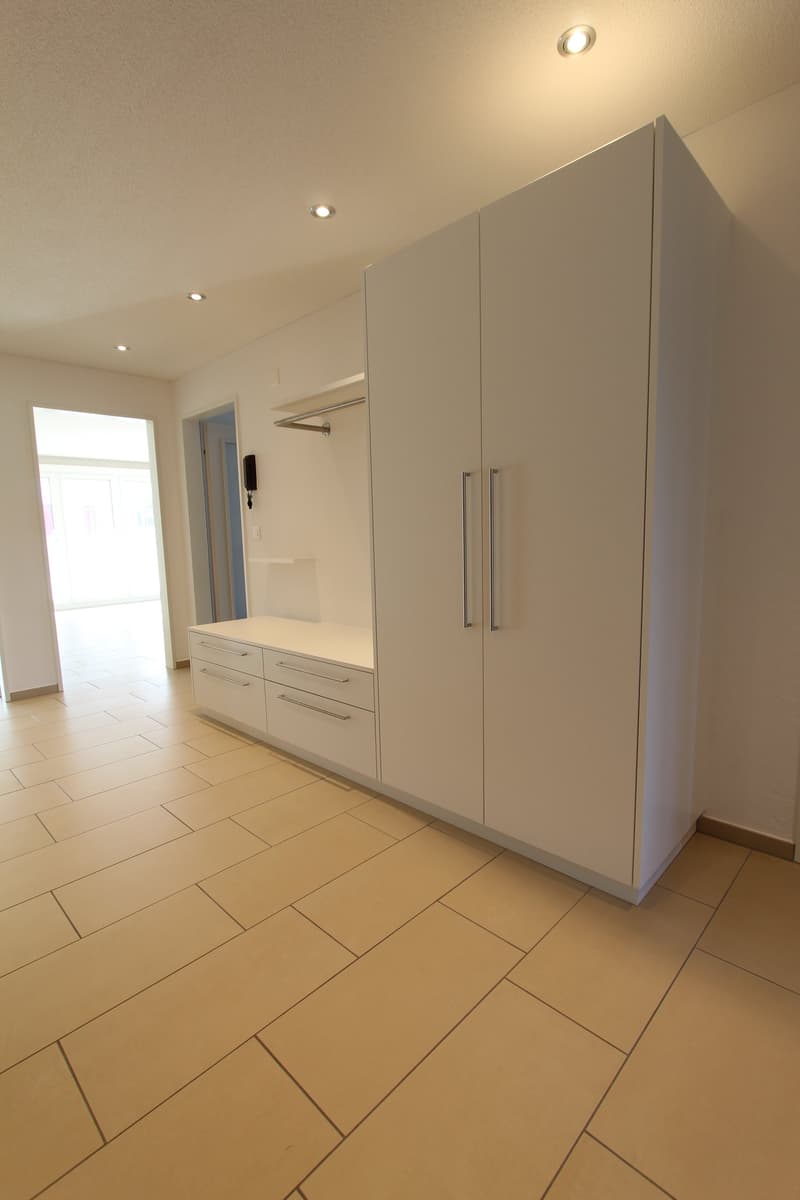 VIEL PLATZ IN IHREM NEUEN ZUHAUSE - Grosszügige 4.5-Zimmer-Maisonettewohnung zu vermieten. (6)