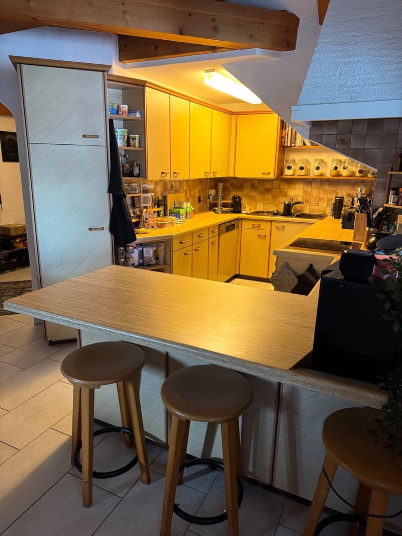 VIEL PLATZ IN IHREM NEUEN ZUHAUSE - Grosszügige 4.5-Zimmer-Maisonettewohnung zu vermieten. (3)