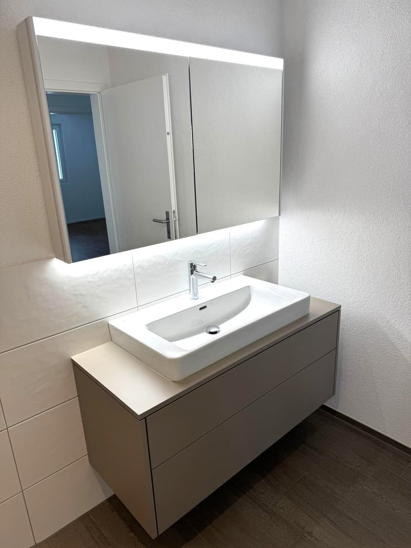 Grosszügige 3.5-Zimmer-Wohnung zu vermieten. (10)