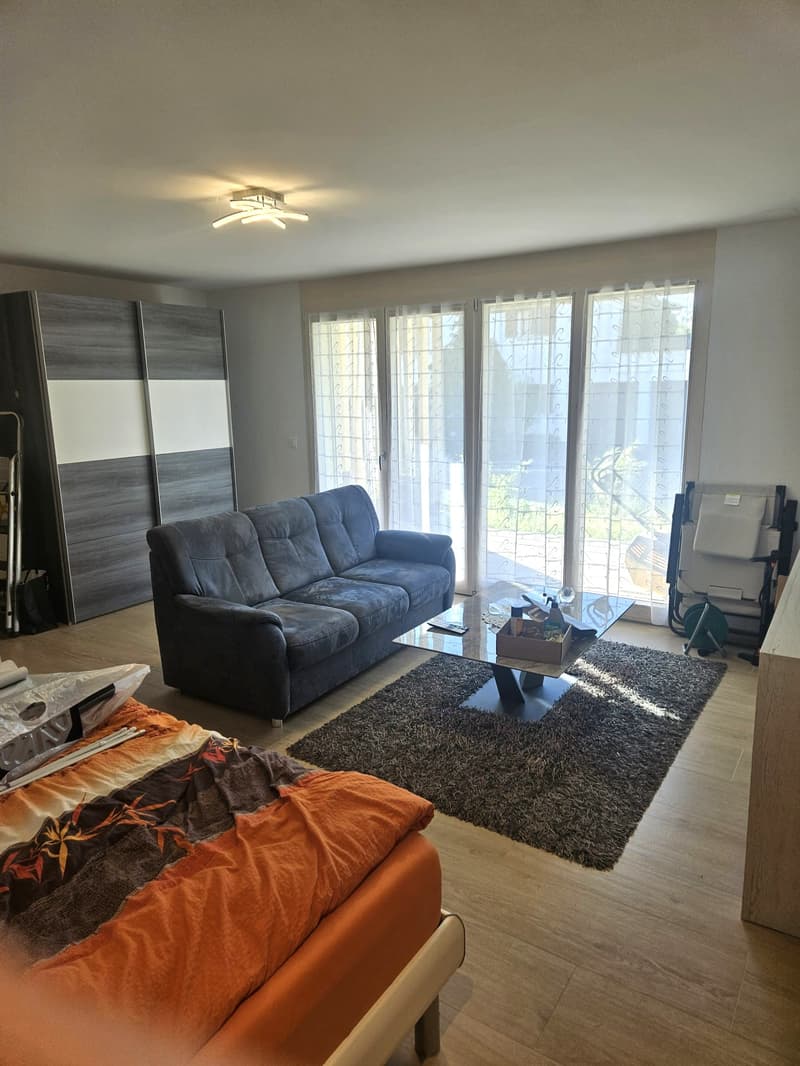 IHR NEUES ZUHAUSE: Moderne 1.5-Zimmerwohnung mit Sitzplatz (5)