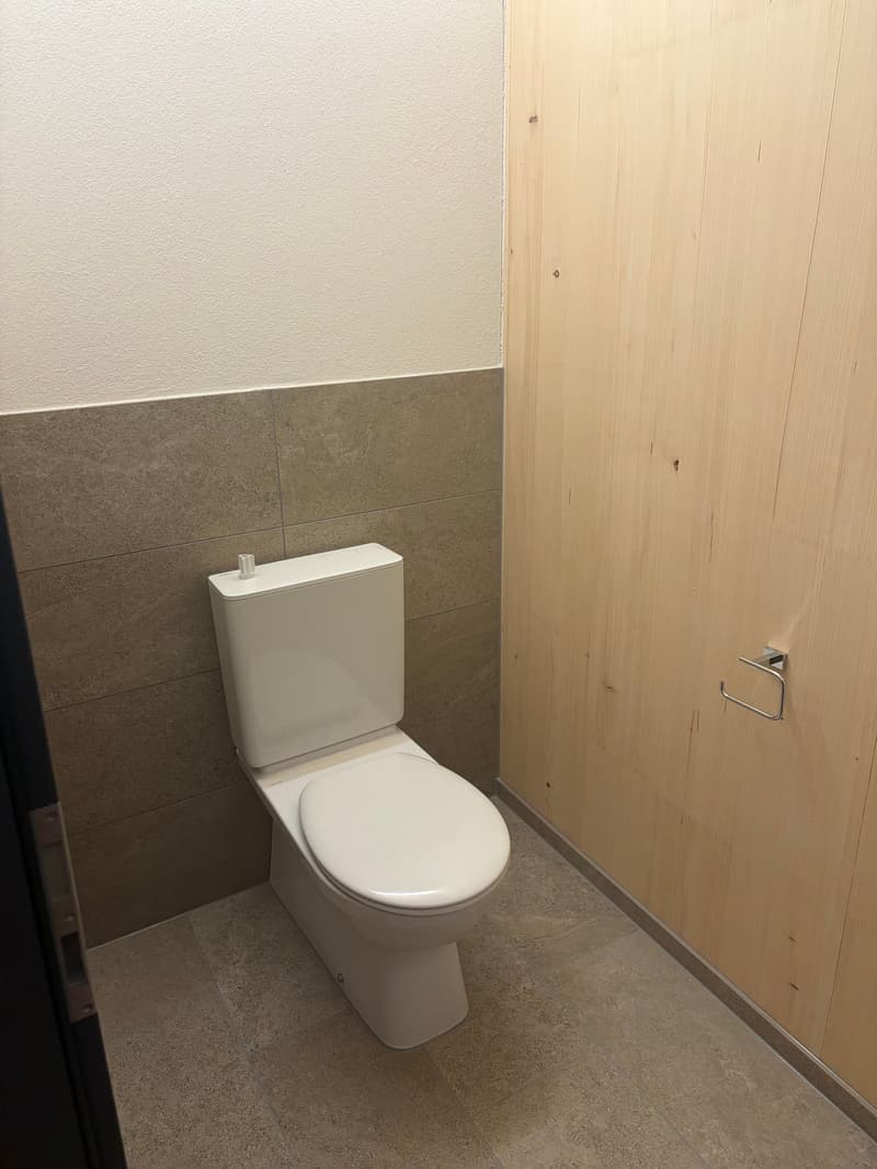 NEUBAU Gewerbeliegenschaft: Büroräume zu vermieten (13)