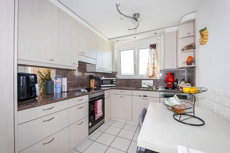 RESERVED - Attractive condominium as a rental property or for personal use (6)