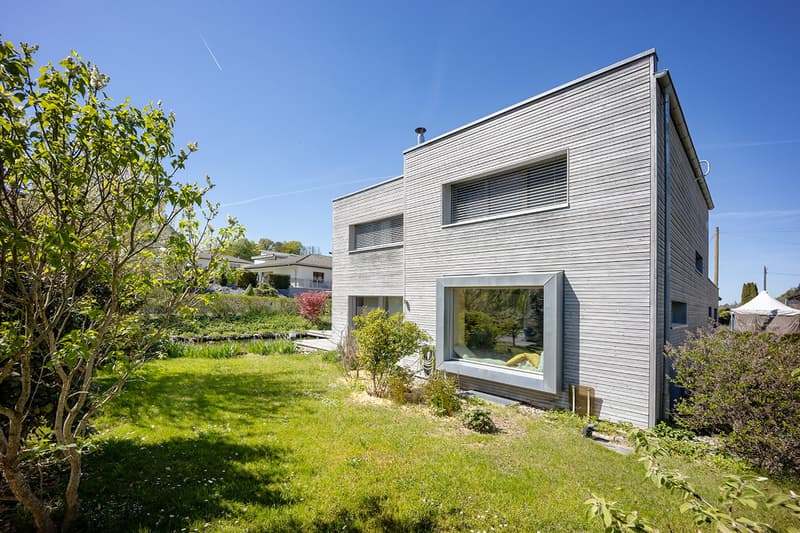 Living and working in an exclusive MINERGIE single-family wooden house (2)