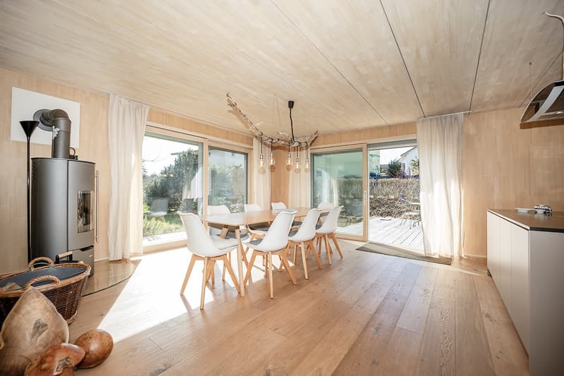 Living and working in an exclusive MINERGIE single-family wooden house (8)