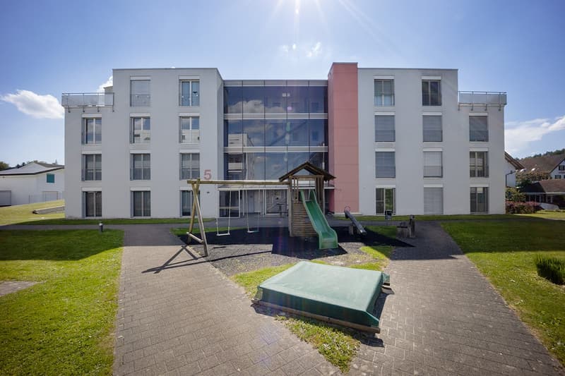Attractive 4.5-room owner-occupied apartment with large sun balcony (3)