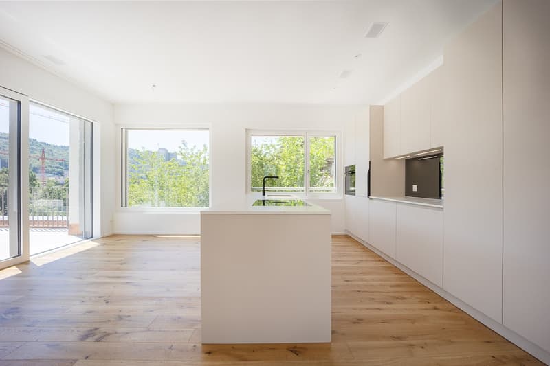 Neue exklusive Attika-Maisonette-Terrassen-Eigentumswohnung an Top-Wohnlage in Nussbaumen (7)