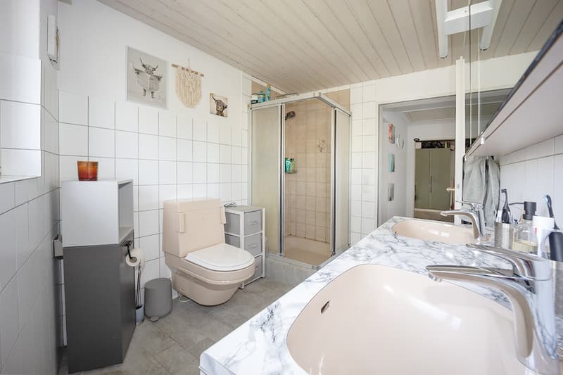 Maison familiale attrayante de 4,5 pièces dans un quartier résidentiel convivial pour les familles (11)