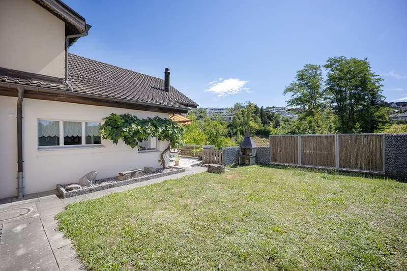 Maison familiale de 5,5 pièces attrayante dans un environnement verdoyant avec réserve de terrain constructible optionnelle (8)