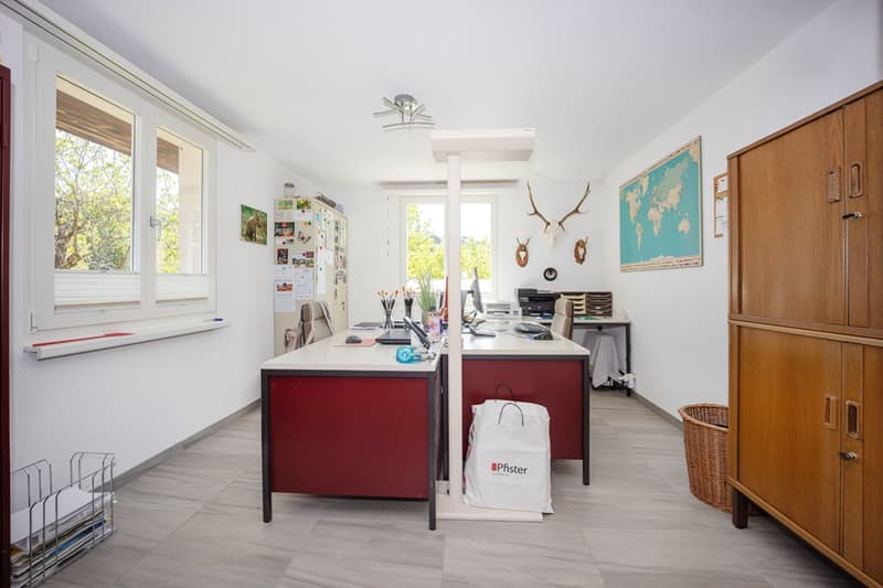 Maison familiale de 5,5 pièces attrayante dans un environnement verdoyant avec réserve de terrain constructible optionnelle (9)