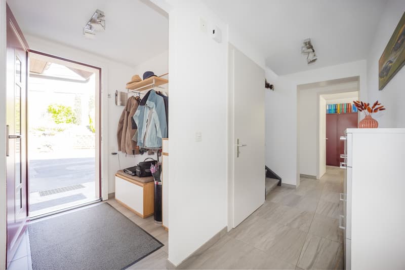 Maison familiale de 5,5 pièces attrayante dans un environnement verdoyant avec réserve de terrain constructible optionnelle (3)