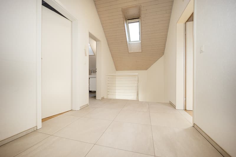 Attraktive 5,5-Zimmer-Dach-Maisonette-Eigentumswohnung in Mellingen (11)