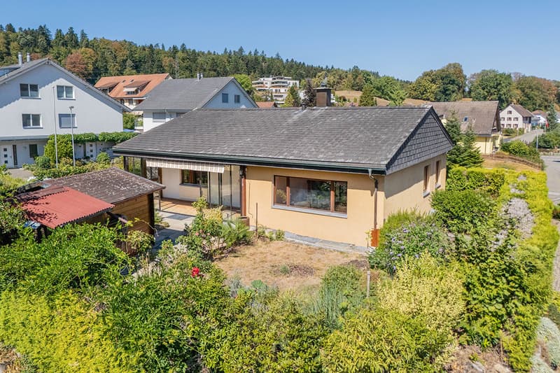 Freistehendes 5,5-Zimmer-Einfamilienhaus mit Wintergarten und attraktivem Grundstück (3)