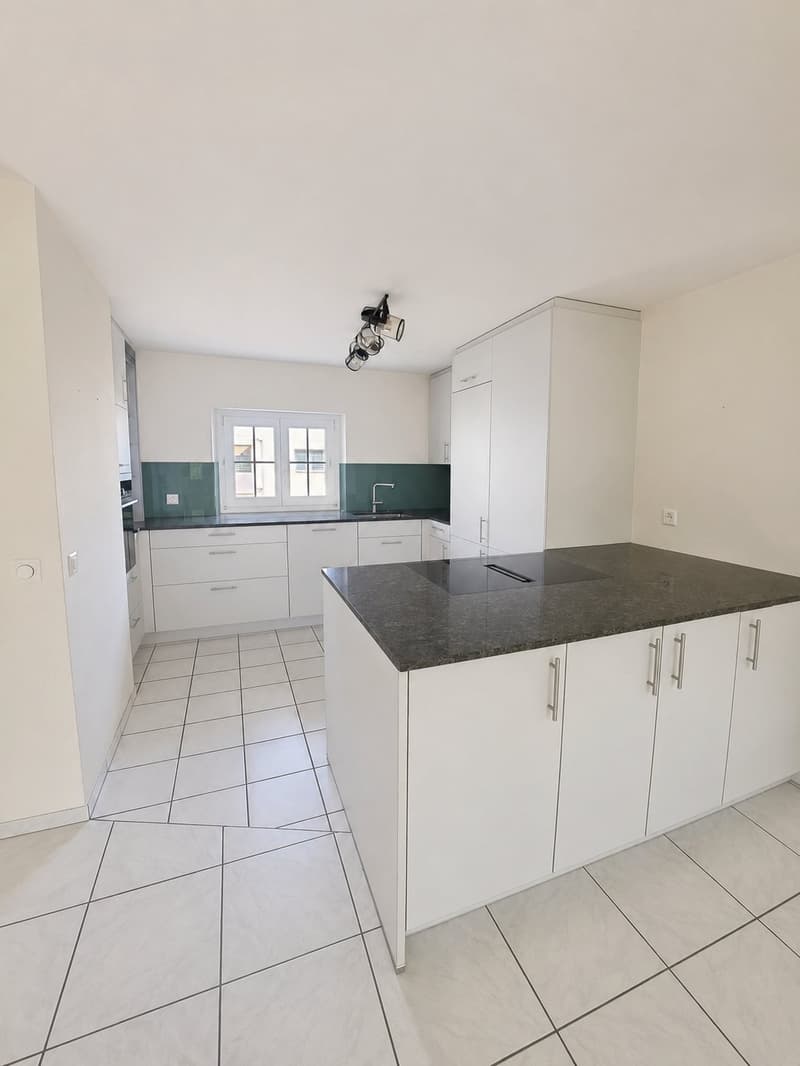 Charmante 4-Zimmer-Maisonette-Wohnung mit Bewilligung für Balkon - zentrale Lage (2)