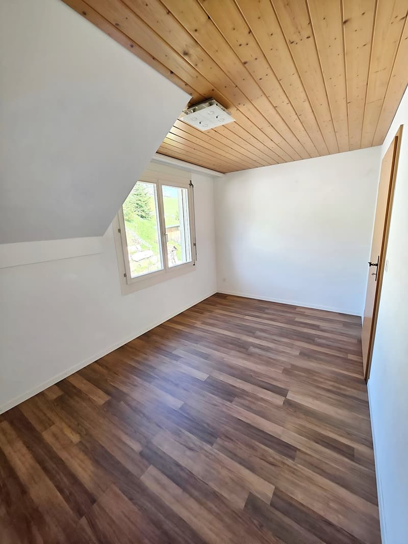 Charmante Wohnung mit Balkon ins Grüne – ruhig & naturnah (5)
