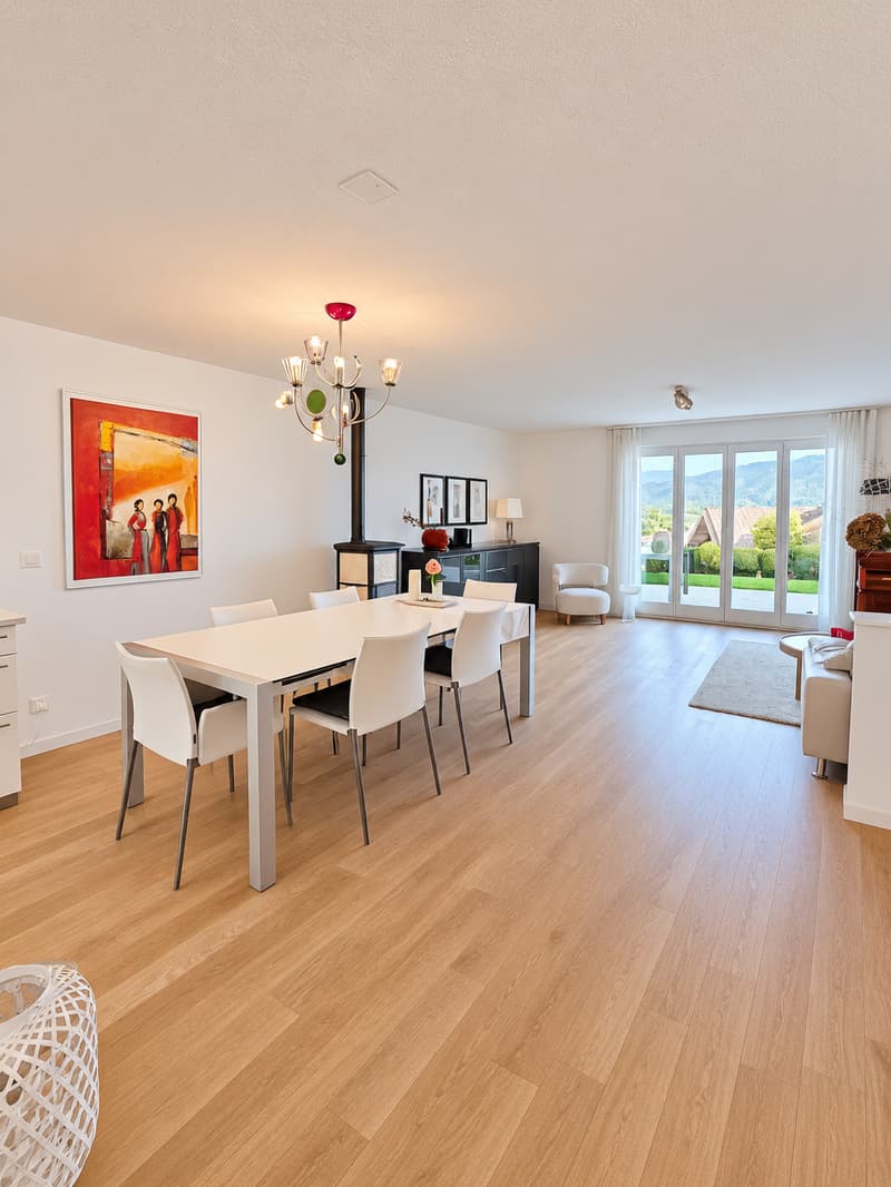 Wunderschönens, helles Reihenhaus mit Terrasse, Balkon und traumhaftem Ausblick in Stein AG (3)