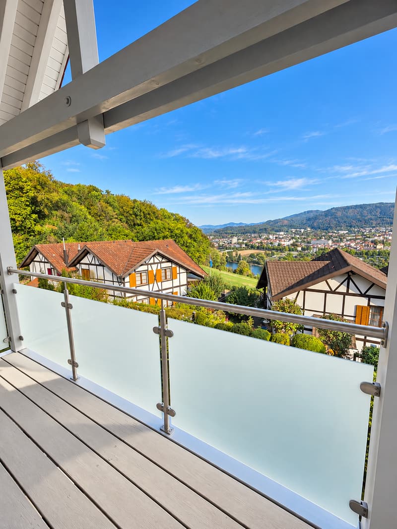 Wunderschönens, helles Reihenhaus mit Terrasse, Balkon und traumhaftem Ausblick in Stein AG (14)