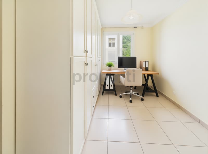 Image 10