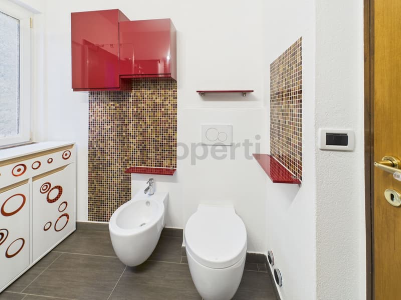 Image 10