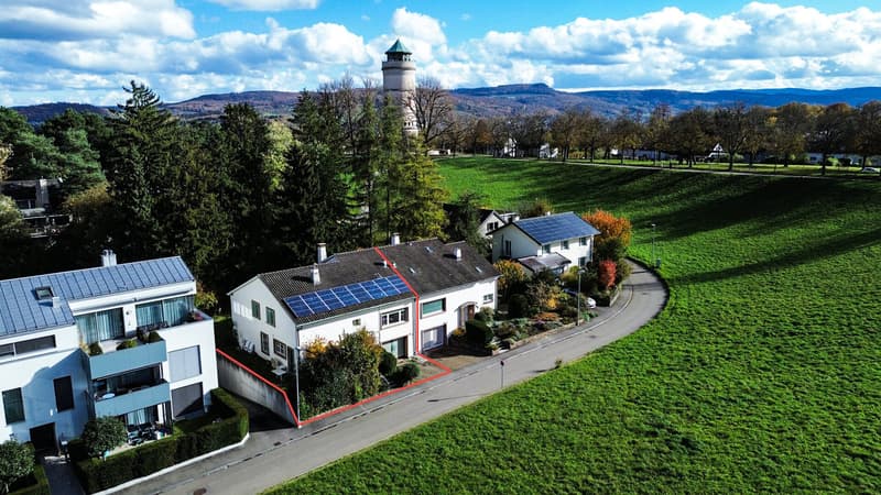 5.5 Zimmer Doppeleinfamilienhaus an bester Lage auf dem Bruderholz (4)