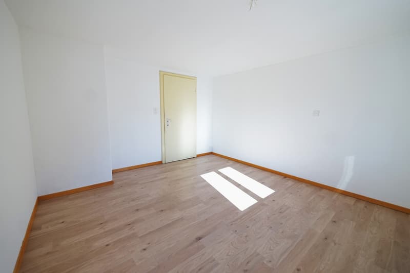 Rustikale 5.5-Zimmer-Wohnung in Disentis/Mustér (5)