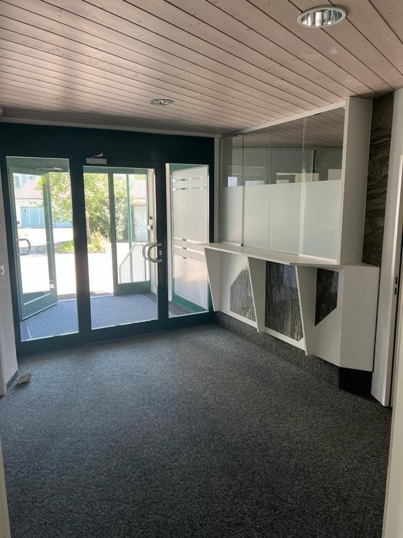 200m2 large office space for rent (3)