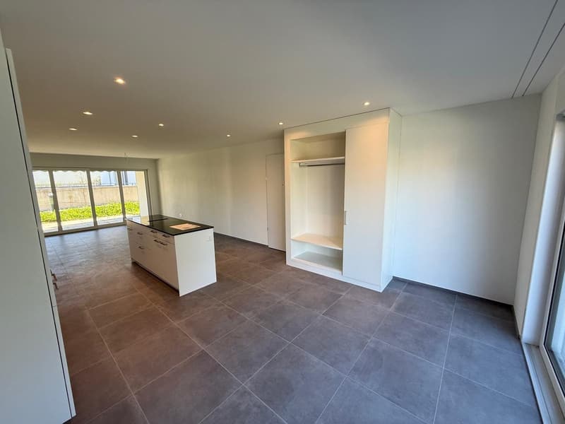 Beaux appartements abordables de 3,5 pièces au rez-de-chaussée à louer (3)