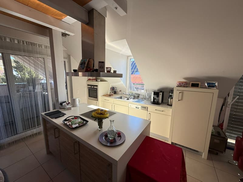 4.5-room attic apartment with winter garden, attic storage & spacious outdoor areas (2)