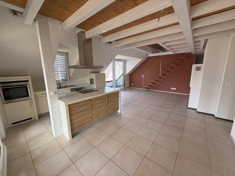 4.5-room attic apartment with winter garden, attic storage & spacious outdoor areas (1)