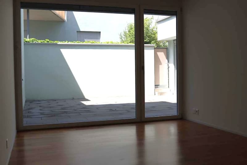 Moderne 3.5-Zimmerwohnung mit privatem Innenhof und Top-Ausstattung im Zelgweg (12)