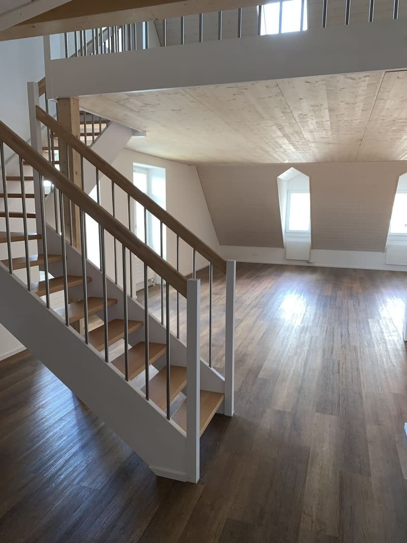 Schönes Loft mit Galerie zu vermieten (6)