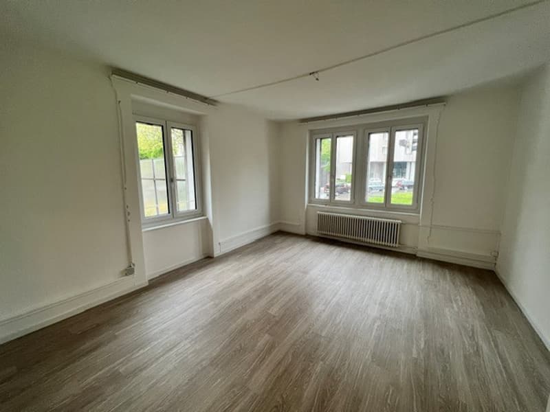 Schöne zentrale 3-Zimmerwohnung im 1. OG zu vermieten (5)