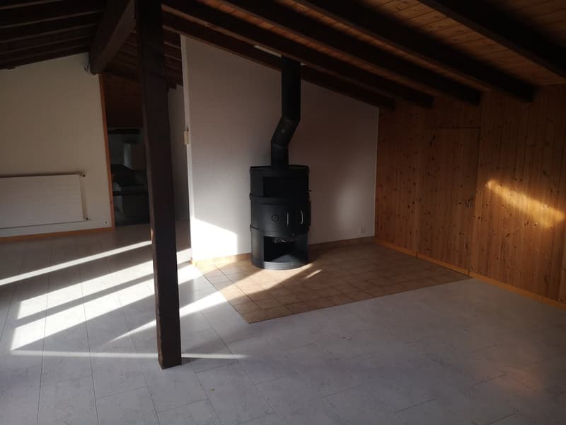 Schöne Dachwohnung in Oberurnen (5)